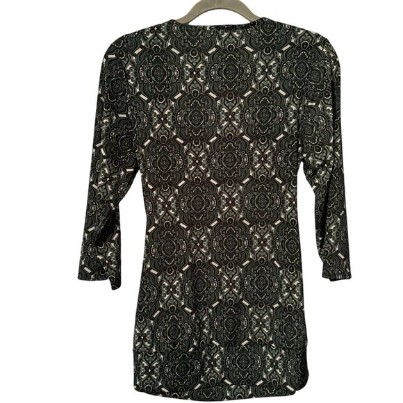 Maurices Womens V-Neck Wrap Blouse Size L 3/4 Sleeve Green Paisley Top - Picture 9 of 12